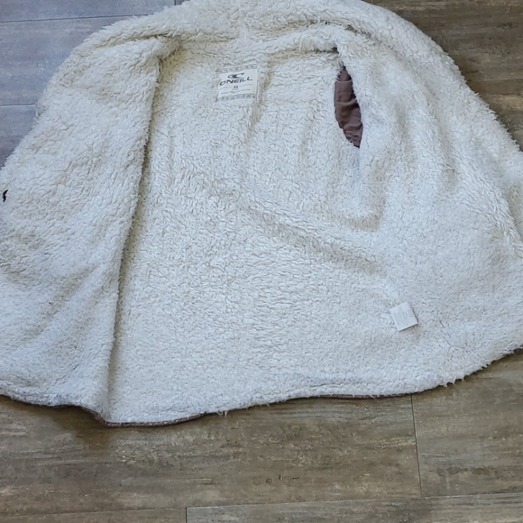 O'Neil Super Soft Sherpa Jacket w/ Toggle Buttons - Picture 5 of 9
